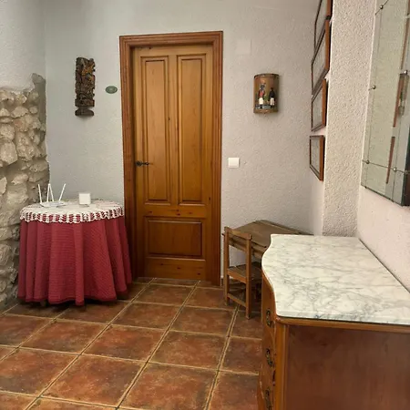 Cal Rull * Benirrama